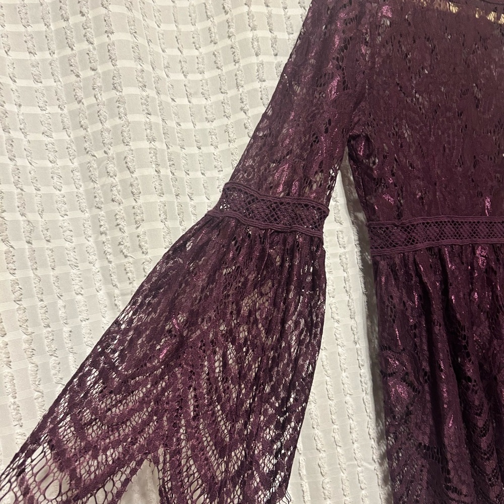 Umgee Women's Small Metallic Purple‎ Lace Bell Sleeve Babydoll Top G1259 - Picture 3 of 11